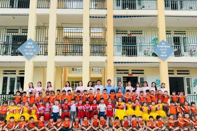 HOẠT ĐỘNG TRẢI NGHIỆM: “EM VÀO LỚP 1”